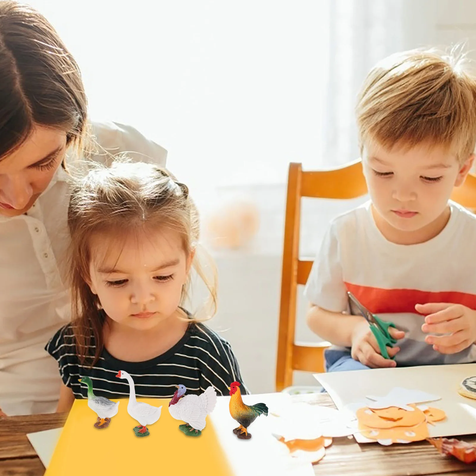 

4pcs Farm Animal Miniature Realistic Chicken Duck Goose Sturdy Plastic Poultry Decor For Educational Activities