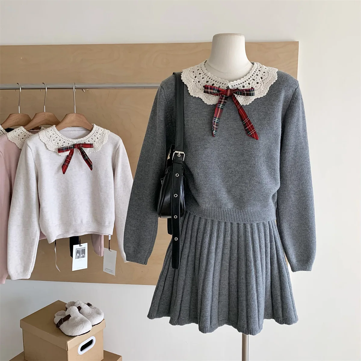 Wmen fall knit sweater 2 pcs suit heavy crochet collar sweater preppy style baby collar sweater short skirt suit for women