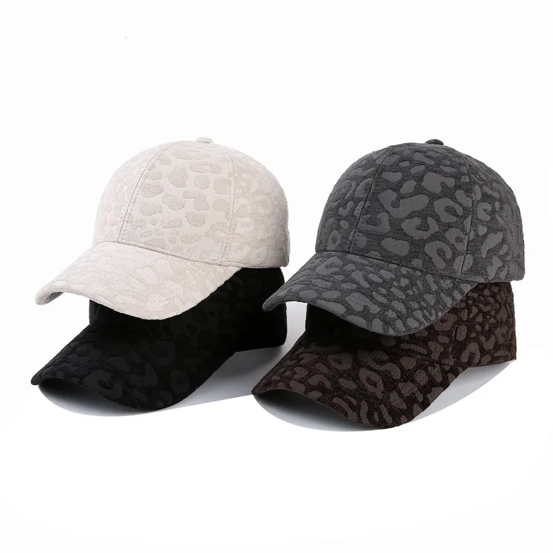 2026 Women's Autumn Winter New Vintage Leopard Print Velvet Baseball Hat Sun Protection Cap