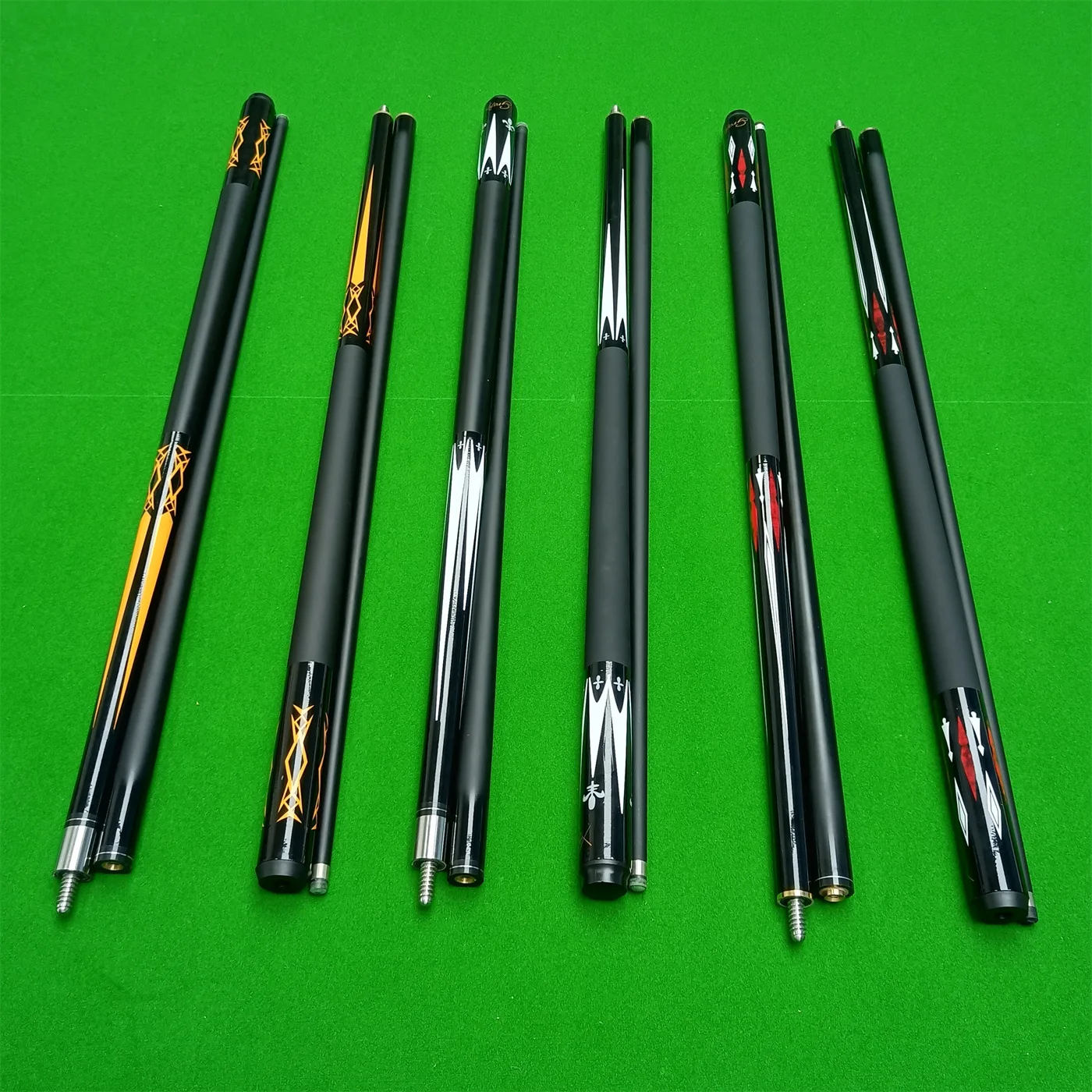 Enjoy a Billiard Feast Carbon Fiber Pool Cues Bring You a Low Vibration Sensation and a Fashionable Appearance Box Package