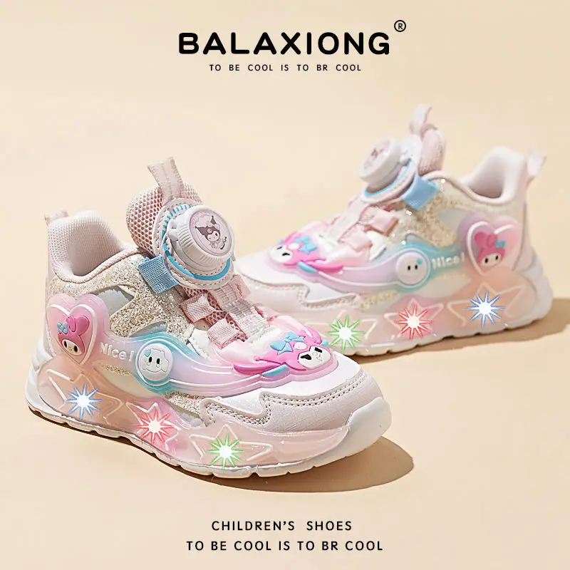 Nuove scarpe Kuromi Kawaii Sanrio Girls Sneakers Light Up My Melody Tennis Cartoon Cute Princess bambini scarpe leggere regalo per bambini