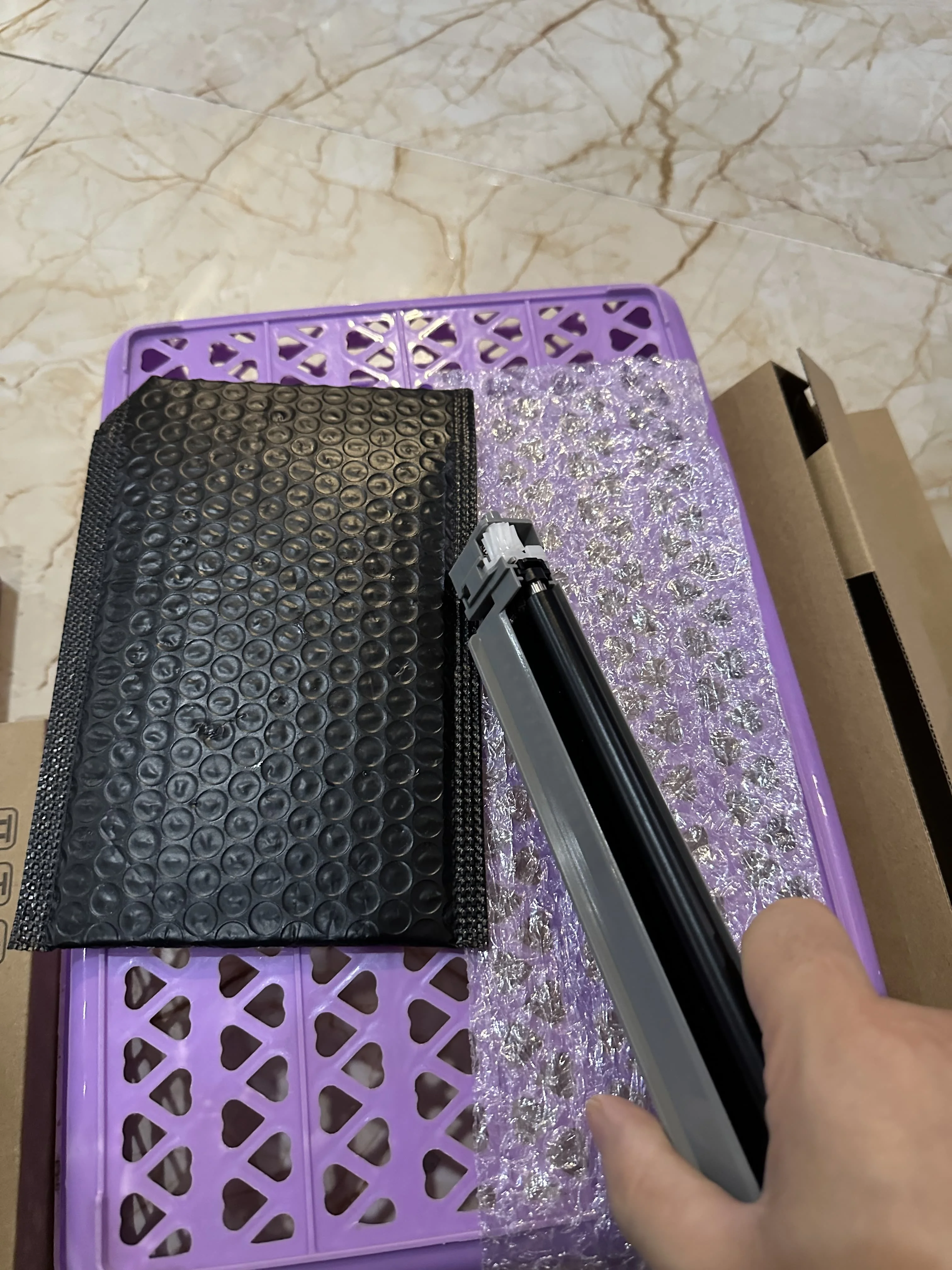 

Основный зарядный ролик MC-3100 в сборе для KYOCERA M3040 M3145 M3540 M3550 M3560 M3645 M3655 M3660 P3045 P3050 P3055 P3060 P3145