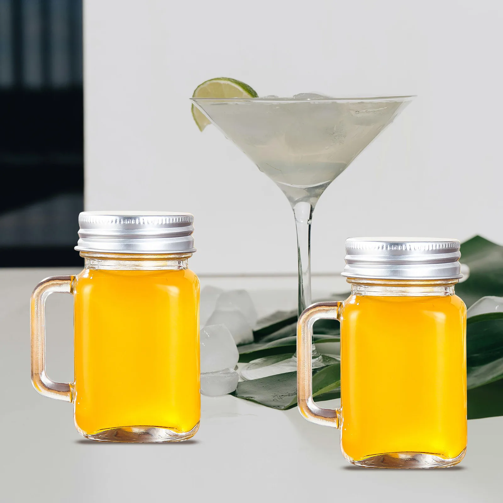 

4Pcs Mason Mini Glass Jars Jam Bottles Airtight Sealing Lidded Containers for Honey Desserts Glass Jam Bottles