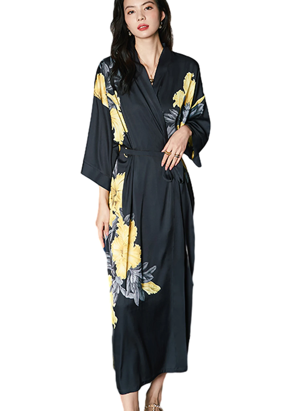 

Daiwor Kout Silk Satin Robe for Women Long Japanese Kimono Robe Lightweight Soft Bathrobe Summer Luxury Dressing Gown