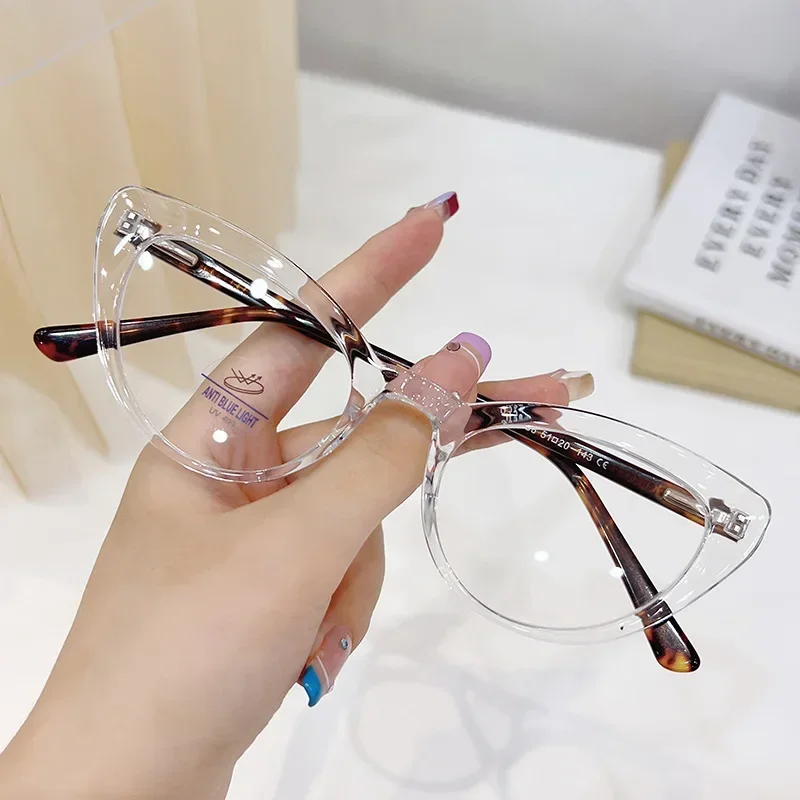 

TR90 Unisex Glasses Frame Women Optical Flat Lens Anti Blue Light Glasses Elastic Mirror Legs New Fashion Cat Eye Glasses Oculos
