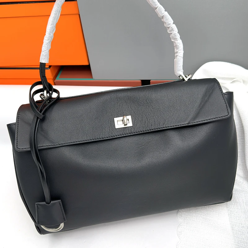 Genuine Leather Retro Handbag, Soft Tote Bag, High-Capacity, Relaxation Sensation, Advanced Feeling, Street Fashion, New