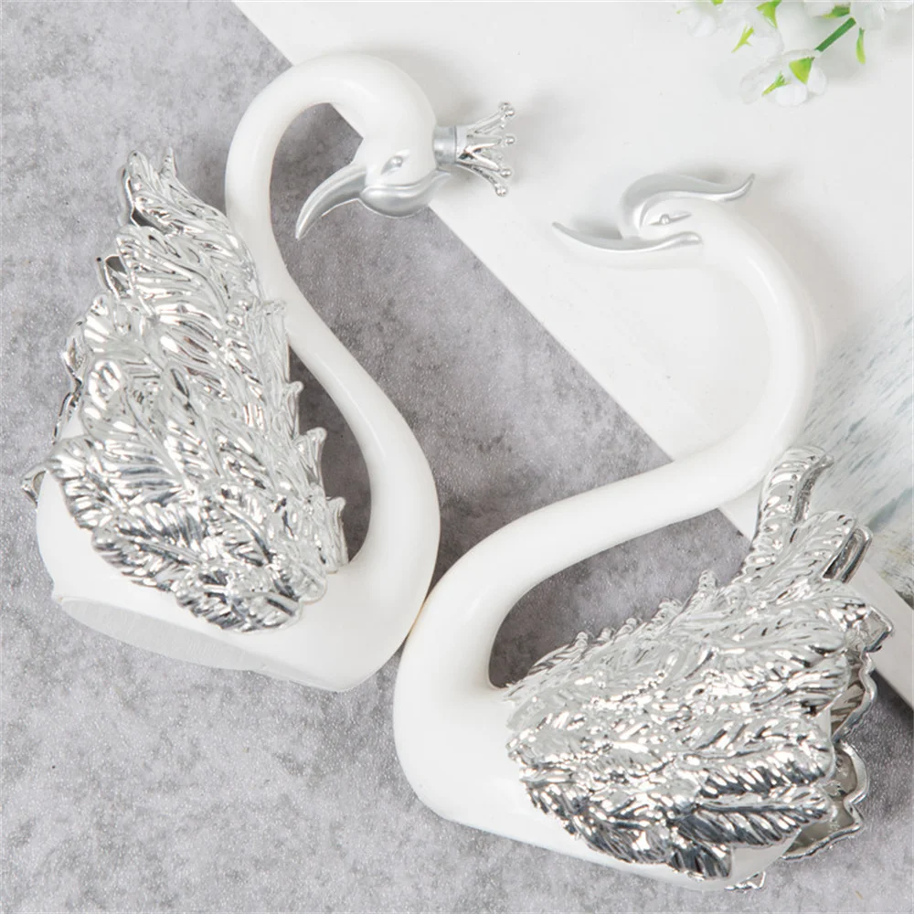 Bakery Decorations Exquisite Workmanship Elegant Design Cute Sought After Charming Best Seller Luxury Cake Decoration Swan Crown