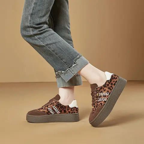 고품질 소가죽 스웨이드 레이스업 여성 스니커즈 스타일리시한 레오파드 프린트 논슬립 스케이트보드 플랫 가을 편안한 여성 신발 고품질 소가죽 스웨이드 레이스업 여성 스니커즈 스타일리시한 레오파드 프린트 논슬립 스케이트보드 플랫 가을 편안한 여성 신발