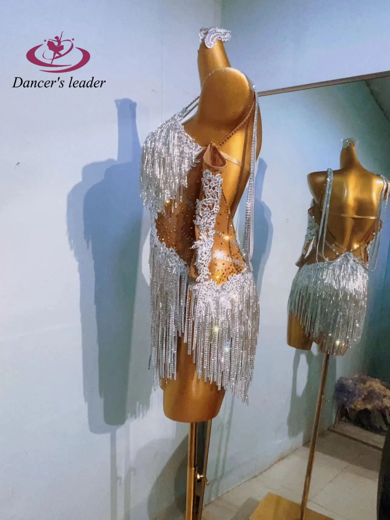 Latin Dance Costume High-end Custom Silver Tassel Suspender Design Samba Art High Flash Rhinestone Flower Costume