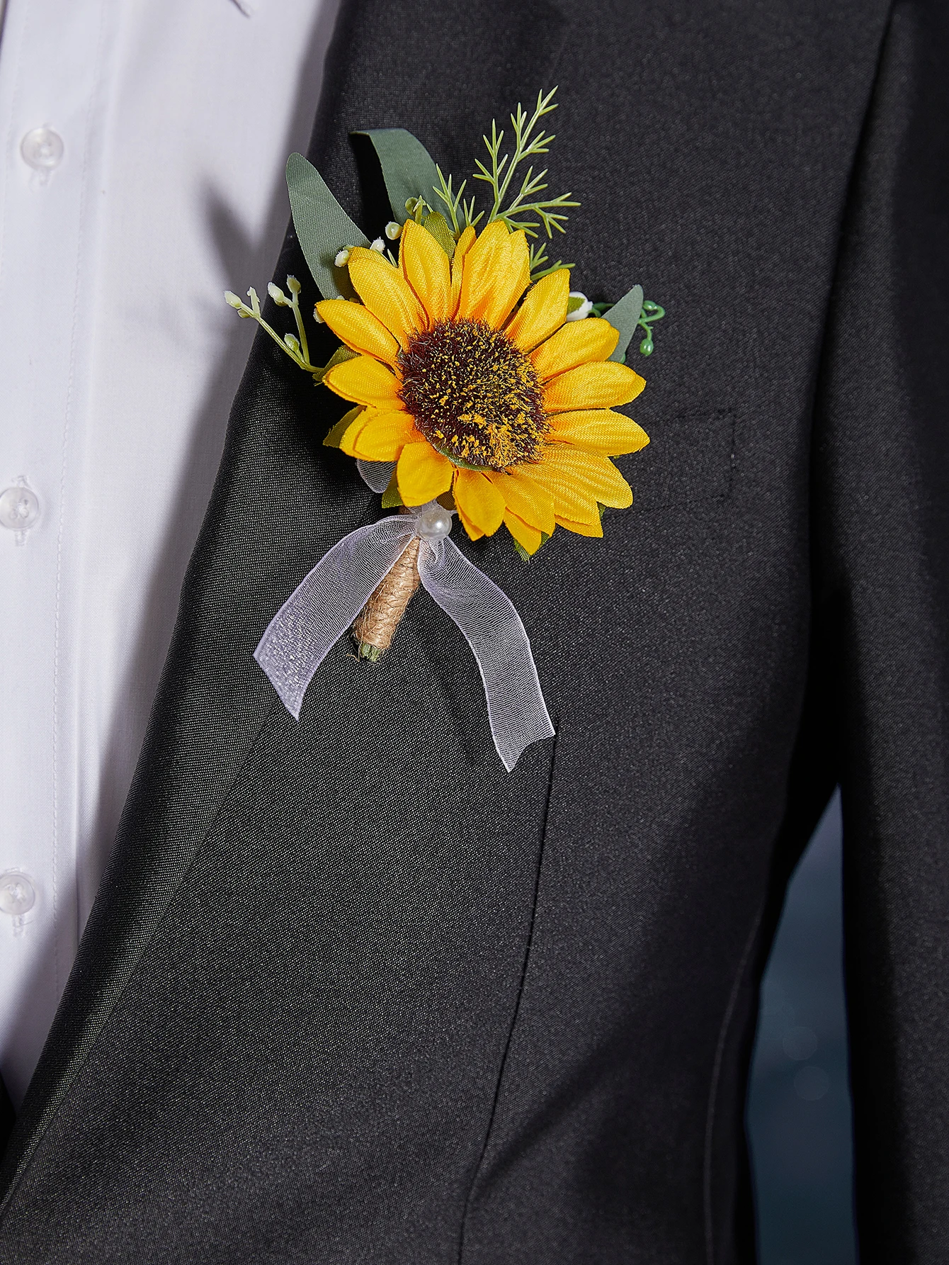 Exquisite Handcrafted Sunflower Boutonniere And Wrist Corsage - Wedding Ready Bridesmaid Bridesman Charm - Perfect for Parties