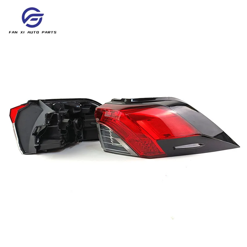 

81550-0R090 81560-0R090 Американская версия стоп-сигналов, подходящая для моделей Toyota RAV4 2019, 2020 и 2021 годов выпуска.