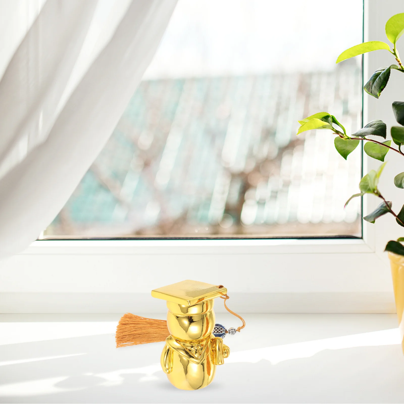 

Graduation Season Doctor Decoration Resin Cake For Party Centerpieces School Rewards Desktop Trophy Award Ornament