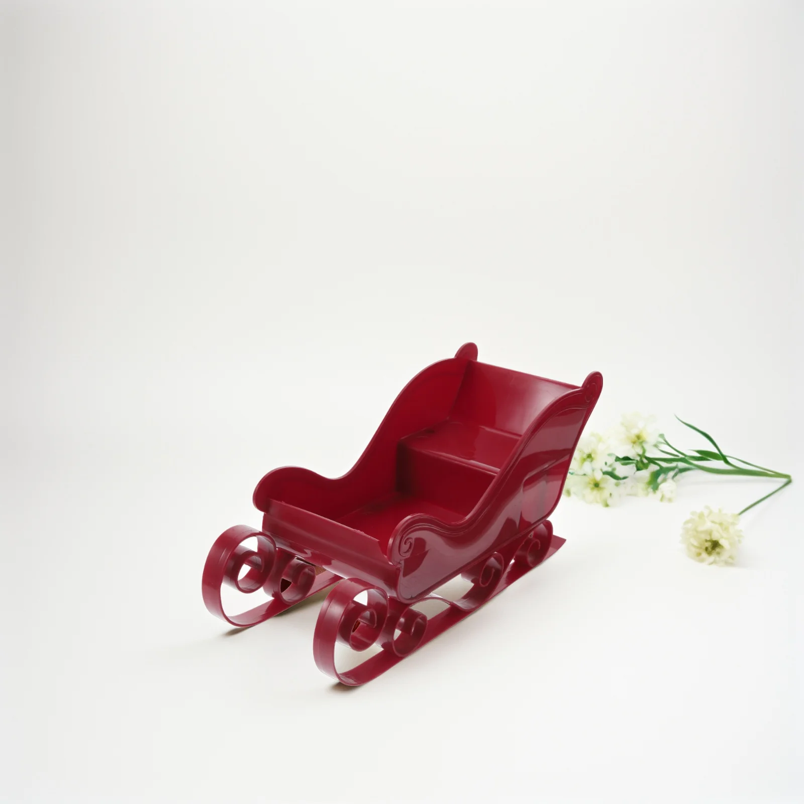 1pc Mini Sleigh Red Plastic nament for Tree Sleigh Decoration Hanging Party Props Christmas Theme Decorations
