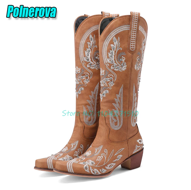 

Винтажные ботинки в стиле вестерн с вышивкой, декор со стразами, острый носок, боковая молния, рыцарские сапоги на толстом каблуке, осенне-зимняя новая женская обувь