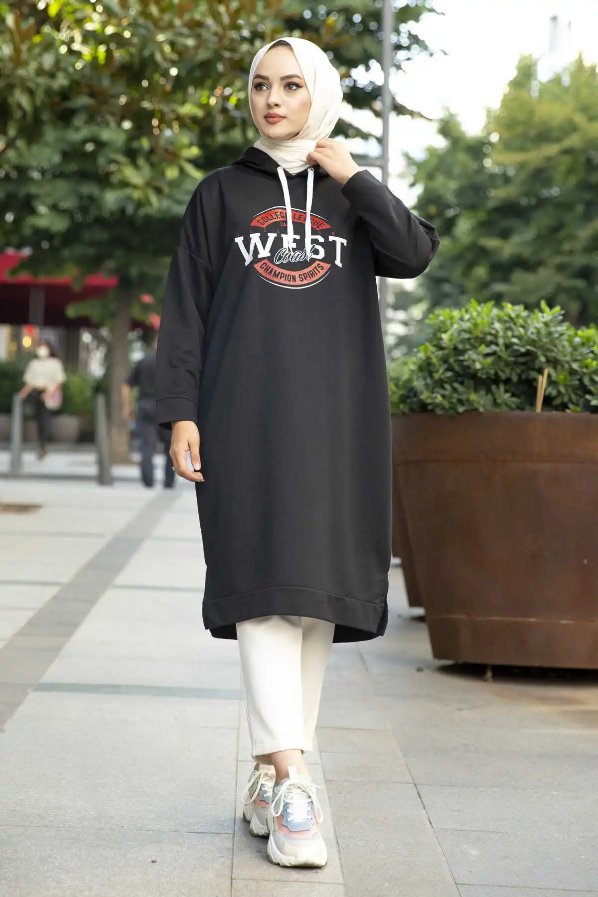 West Intermediate Size Hijab Tunic Black