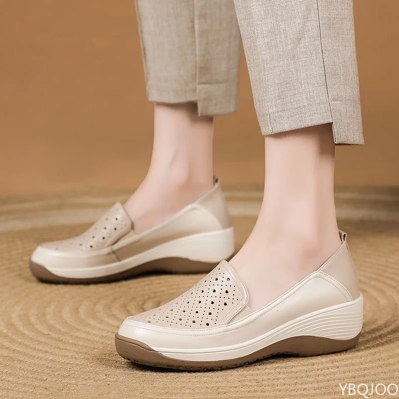 Zapatos de mujer calados de diseñador, nuevo zapato perezoso ultra suave, calzado antideslizante de suela gruesa, zapatos vulcanizados resistentes al desgaste para mujer