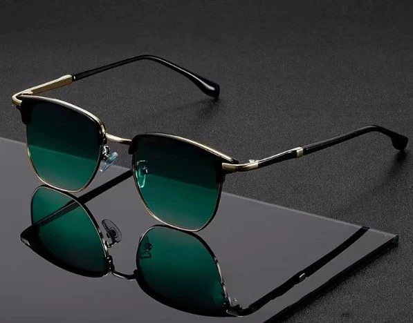 Neue Vintage Quadratische Sonnenbrille für Damen und Herren Marken-Metallrahmen Sonnenbrillen Weibliche Brillen Sonnenbrillen für Männer und Frauen