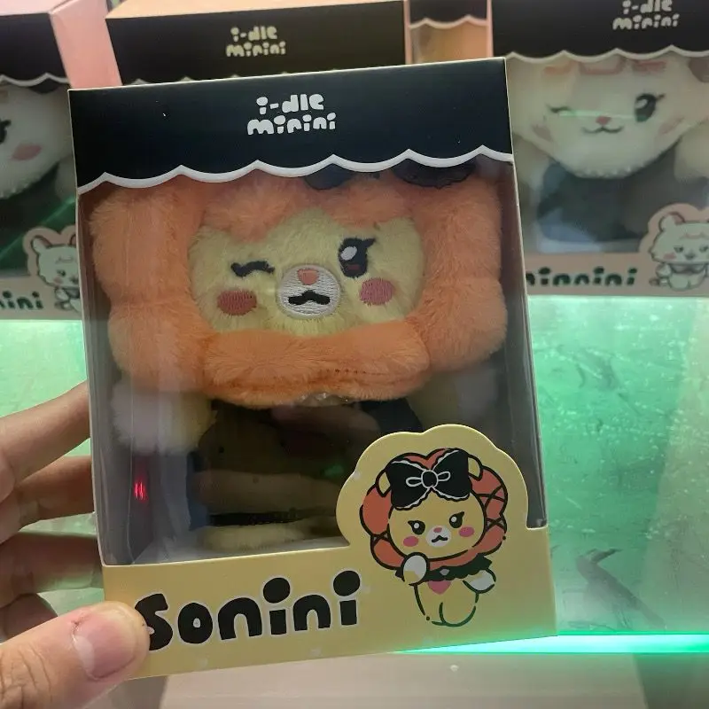 Kpop Idol Girl GIDLE Nuovo stile MINI bambole in scatola Cho MiYeon Minnie SoYeon Song YuQi Ye ShuHua (G) I-DLE Collezione di regali per i fan