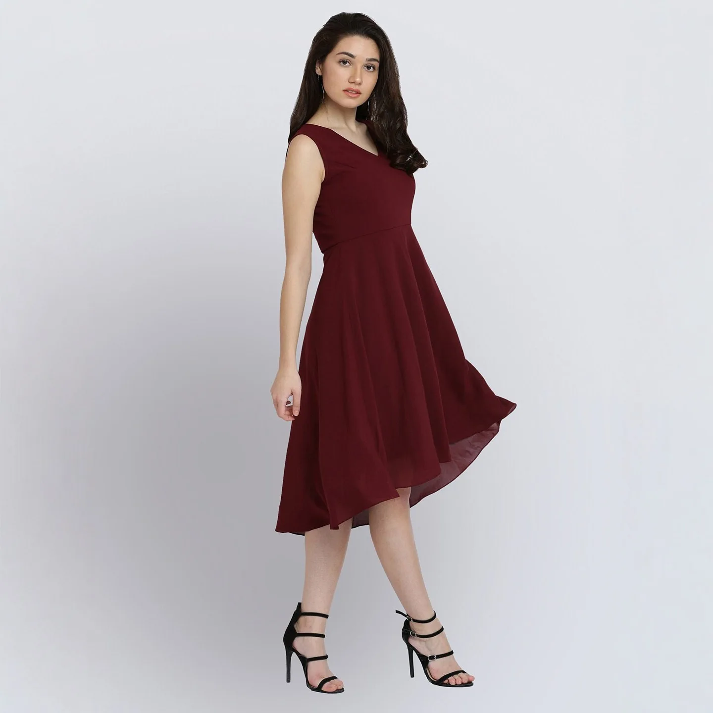 

Women's Sleeveless V-Neck Dress 2026 New Arrival Fashionable Fitted Midi Dress Elegant Party Gown Casual Dress