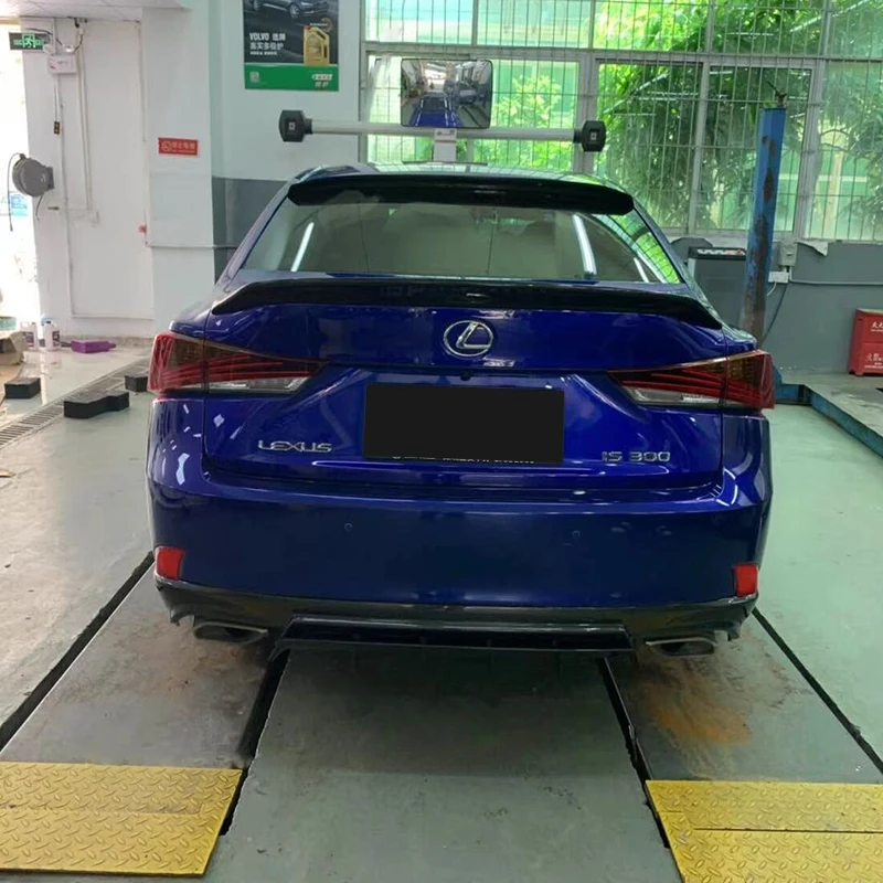 Suitable for 2013-2019 Lexus IS200T IS250 IS300 IS350 Sports carbon fiber rear window roof spoiler, rear top wing