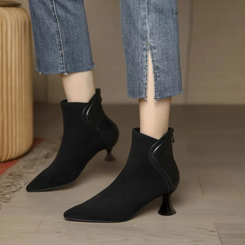 

New Fashionable Korean Style Spliced Small Heel Black Ankle High Women's Boots