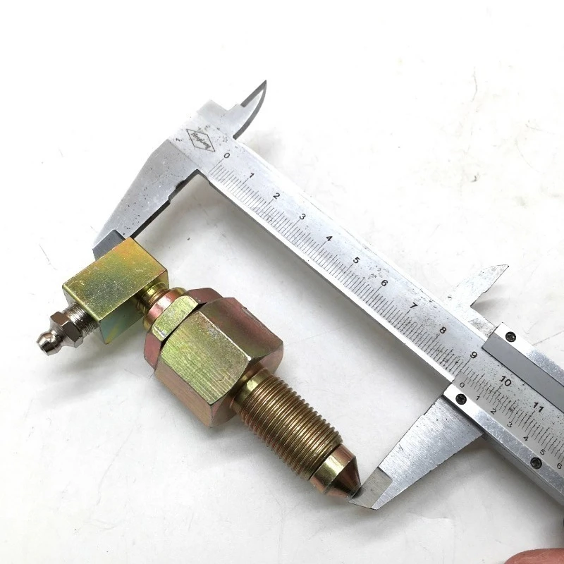 Graafmachine Onderdelen voor XCMG Liugong 225 Sany SY75/135/215 Spanning Cilinder Keten Nozzle Boter Olie Injectie Klep