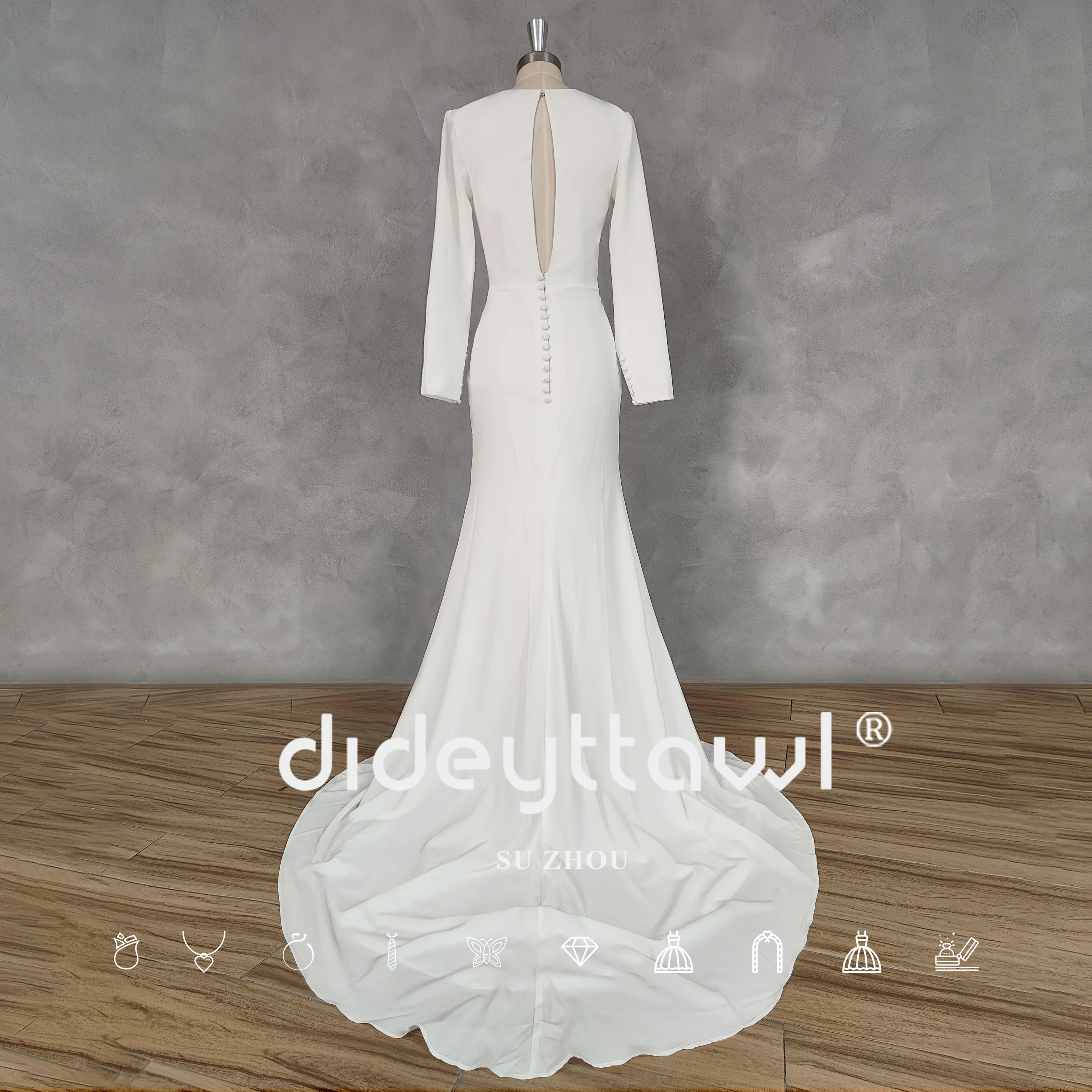 DIDEYTTAWL Real Picture Simple V-Neck Pleats Long Sleeveless Crepe Mermaid Wedding Dress Cut Out Back Court Train Bridal Gown