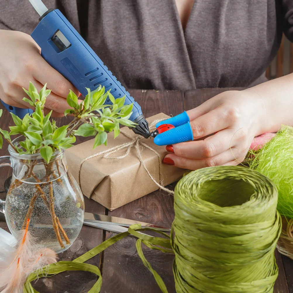 

1Set Durable Silicone Finger Sleeves Protective Anti-Scald Anti-Skid Finger Cover Comfortable Elastic Thumb Protector