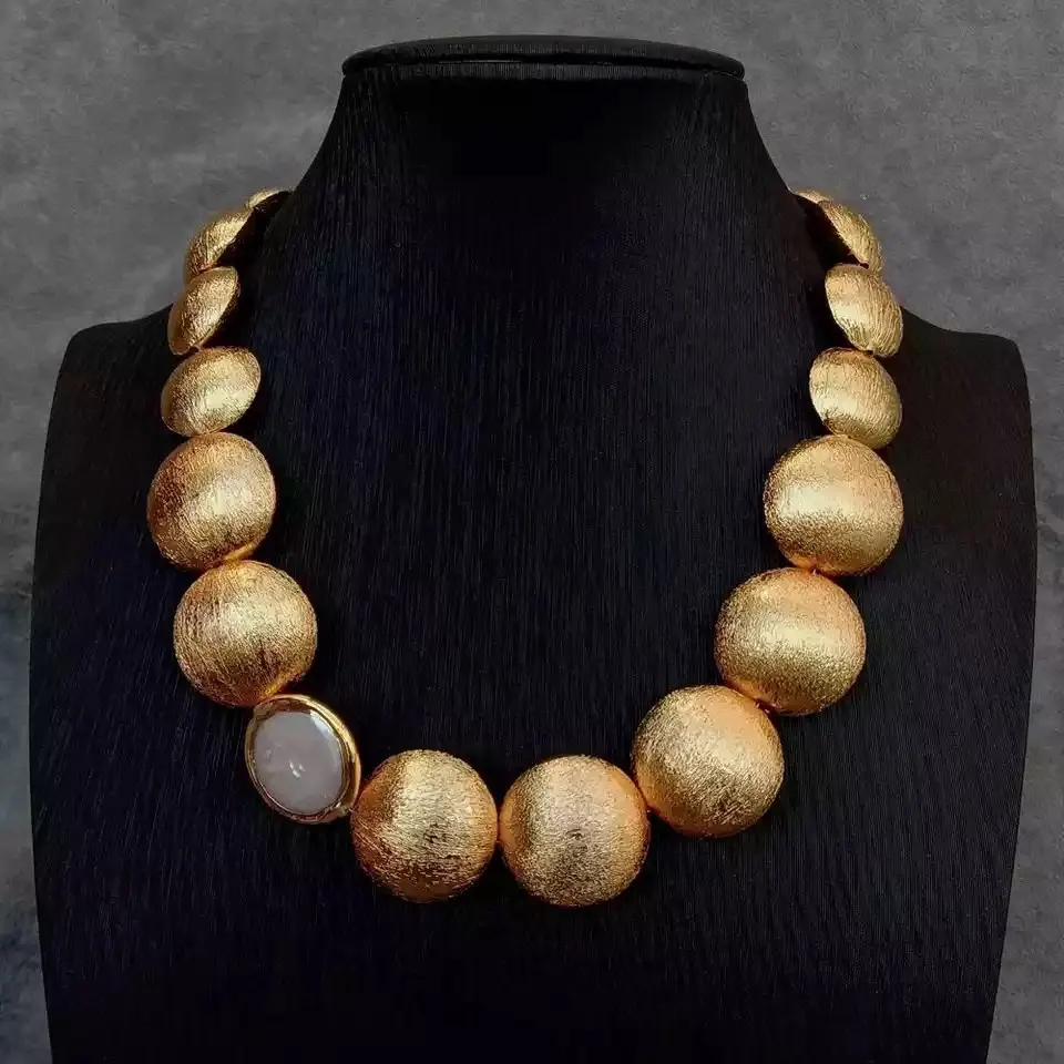 1 Rows Gold Color Plated Brushed Coin Beads Cultured White Coin Keshi Pearl Necklace Handmade For Lady