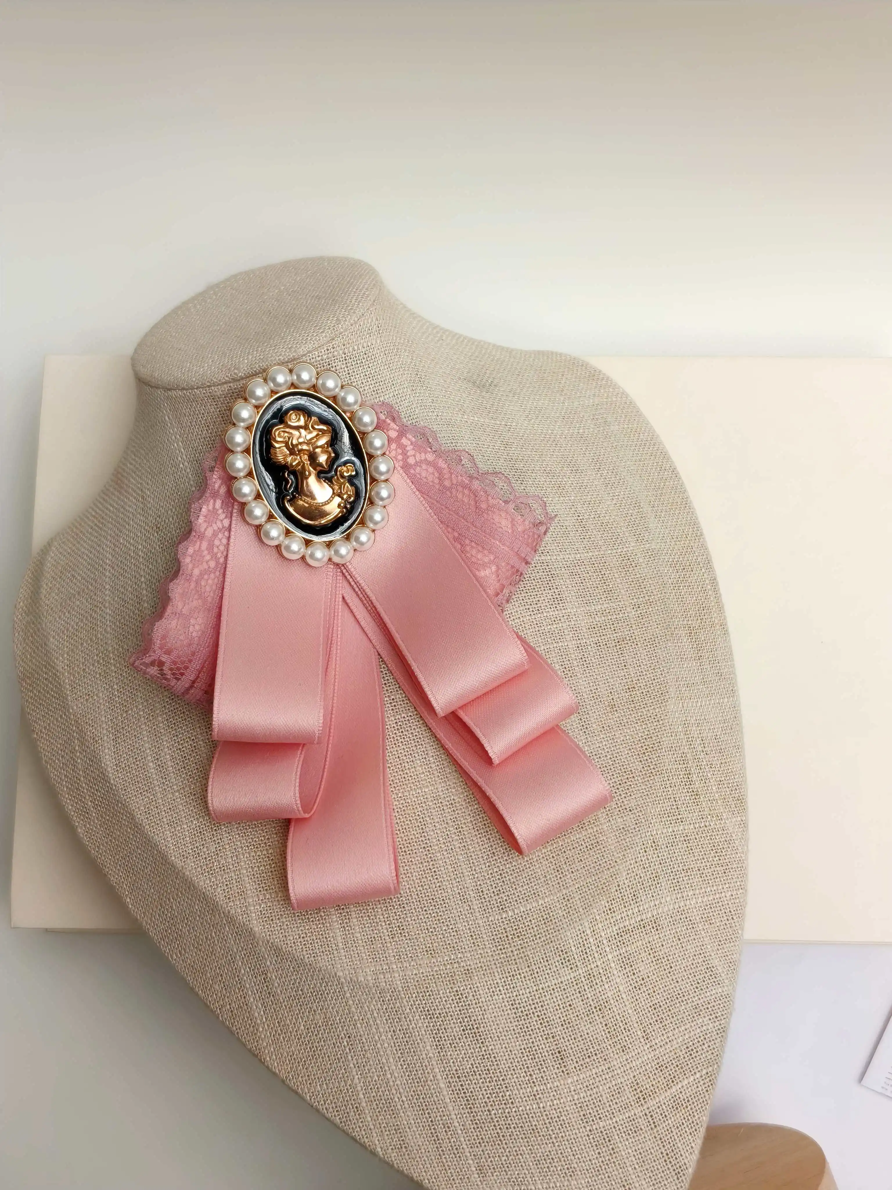 French-Style Gentle Pink Satin - French Vintage Fashion 评论和价格