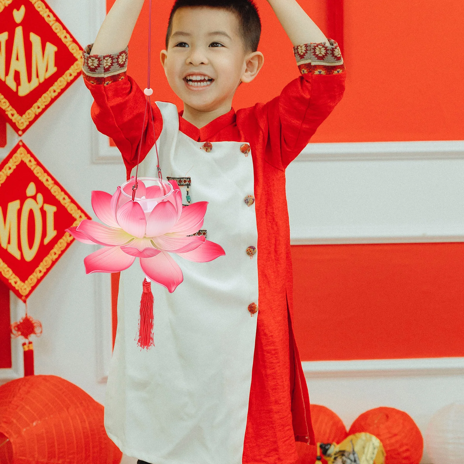 ชุดทำโคมไฟดอกบัว DIY 1 ชุด ชุดอุปกรณ์ทำโคมไฟพกพาสำหรับงานเทศกาล ตกแต่งงานปาร์ตี้ แสงสว่างกลางแจ้ง อุปกรณ์ศิลปะสำหรับเด็ก