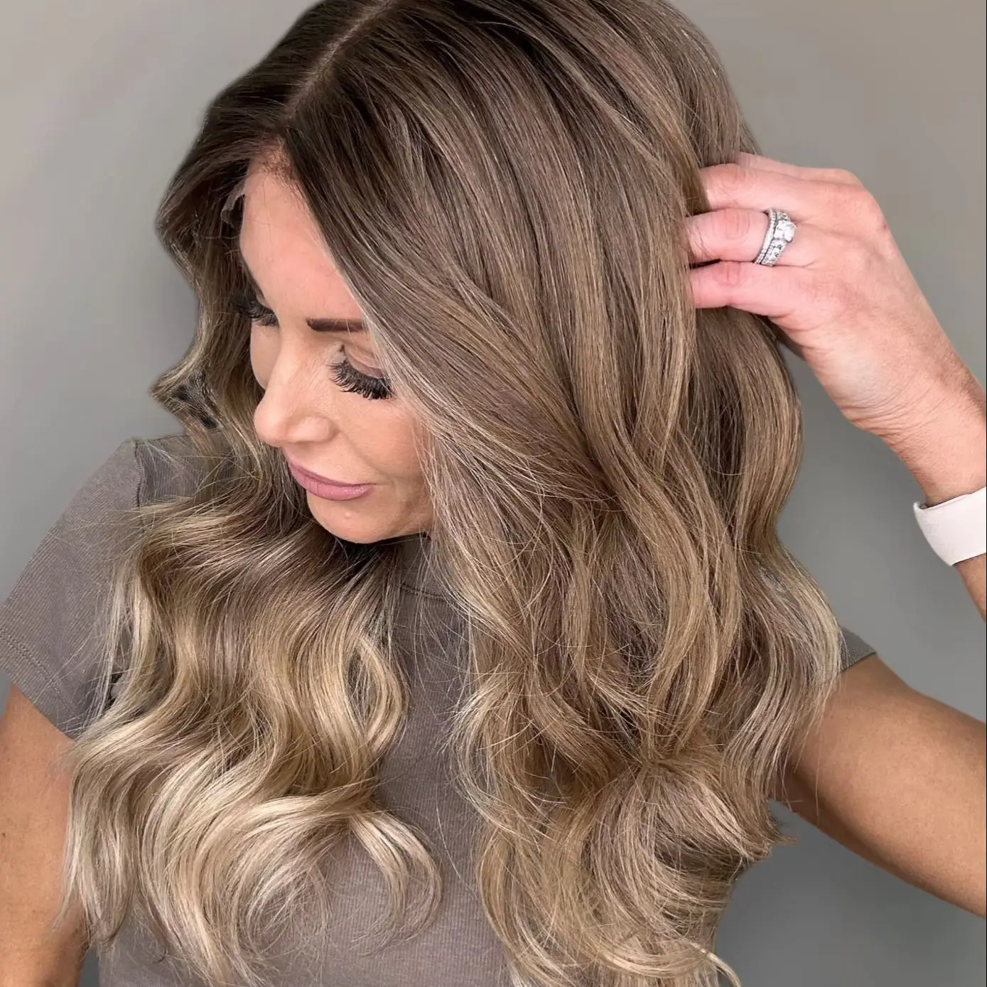 

Easy To Wear Ombre Highlight Brown Wig for Women Long Loose Wave Hair Synthetic Wig For Women Cosplay Soft Heat Resistant Wigs