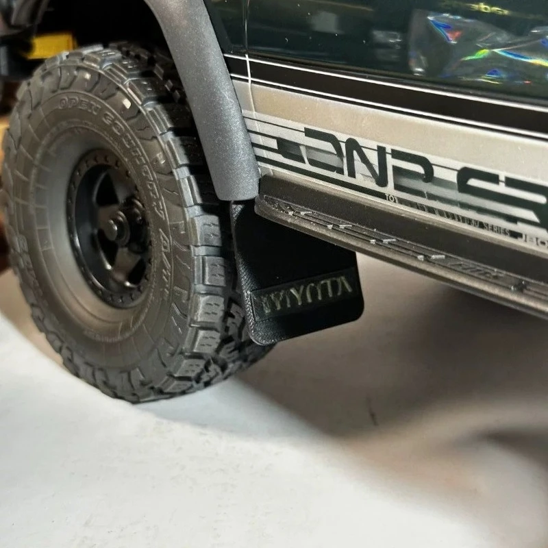 For FMS FCX10 LC80 Pro 1/10 RC Crawler Scale Mud Flaps, Multi-Color Mudguards Fender Flares Bolt-On Dress-Up Parts for LC80