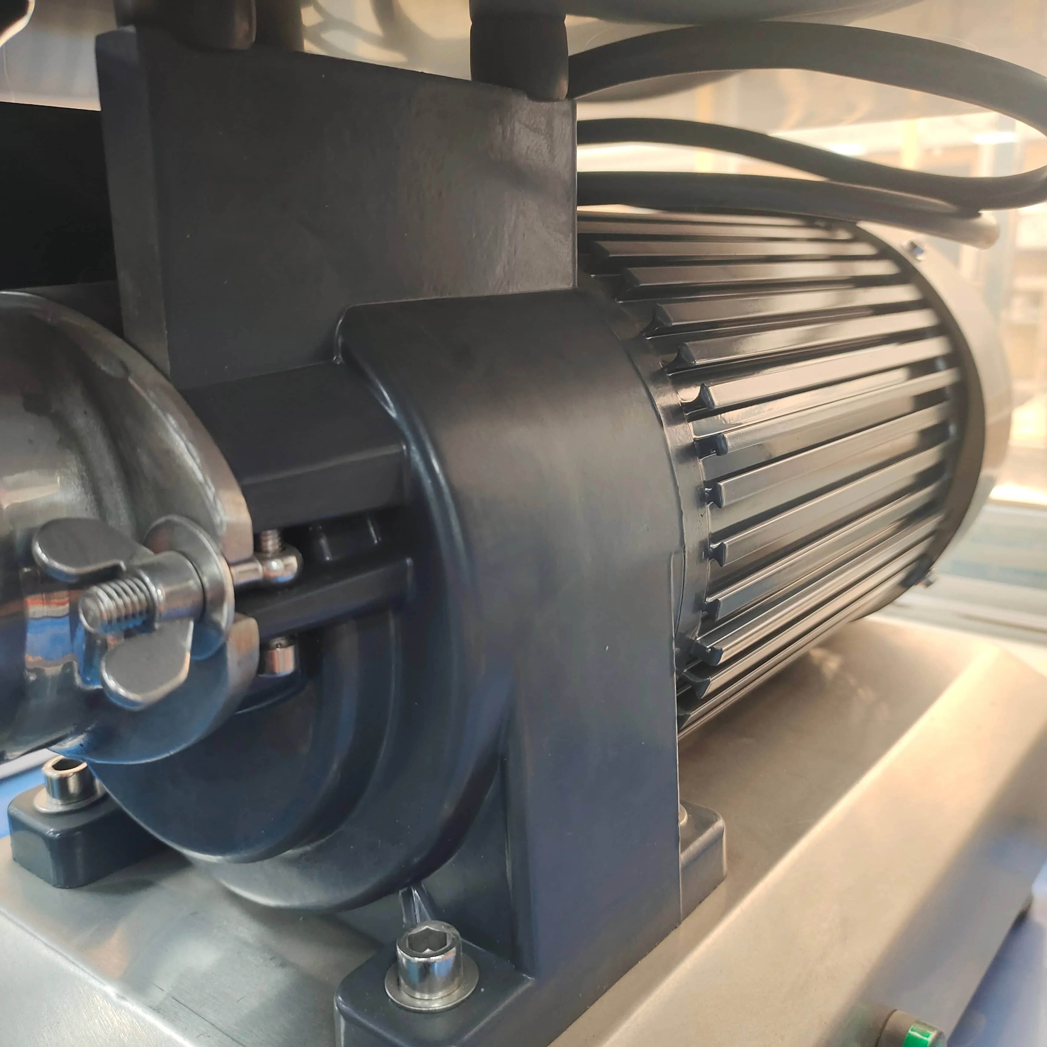 Commercial Meat Grinder, Stainless Steel 220V Electric Meat Mincer, High Capacity Meat Processor, Industrial Sausage Maker