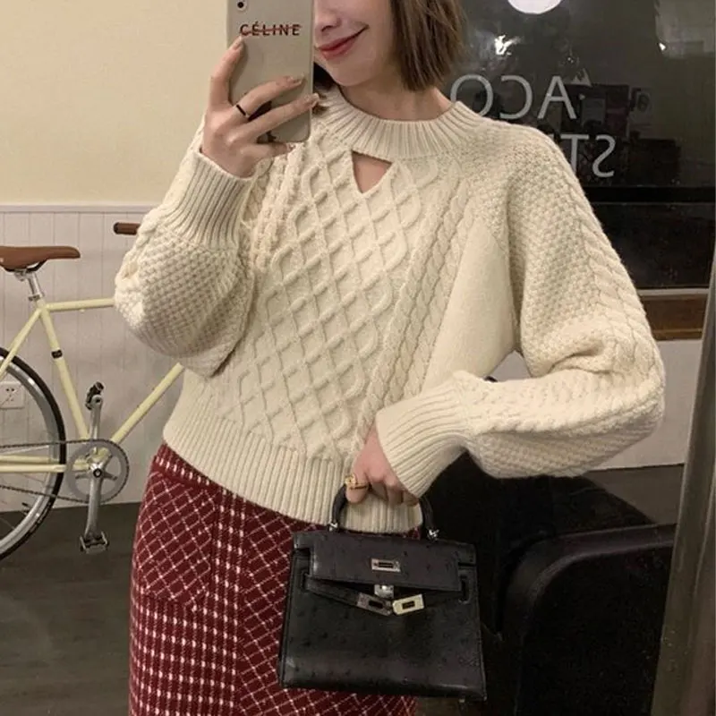 

Stylish Hollow Out Sweaters Autumn Winter New Korean Solid Color Female Clothing Casual O-Neck Loose Long Sleeve Knitted Jumpers