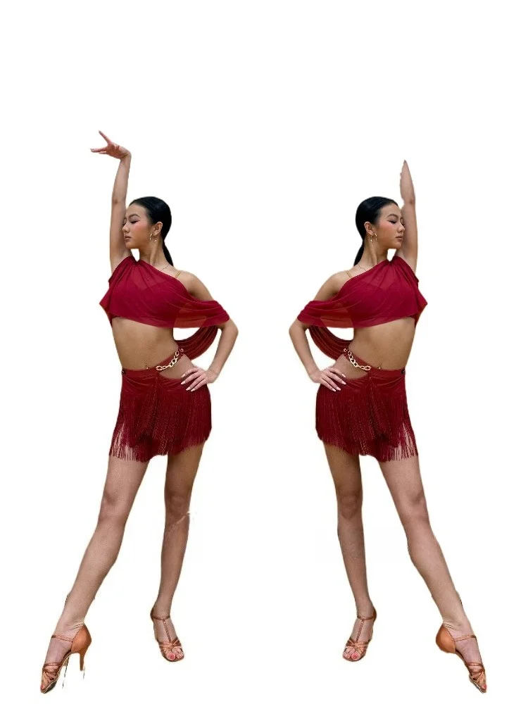 

MZDance Women's 2-Piece Latin Dance Outfit with Metal Chain & Tassel Trim, Ideal for Cha Cha, Samba and Salsa