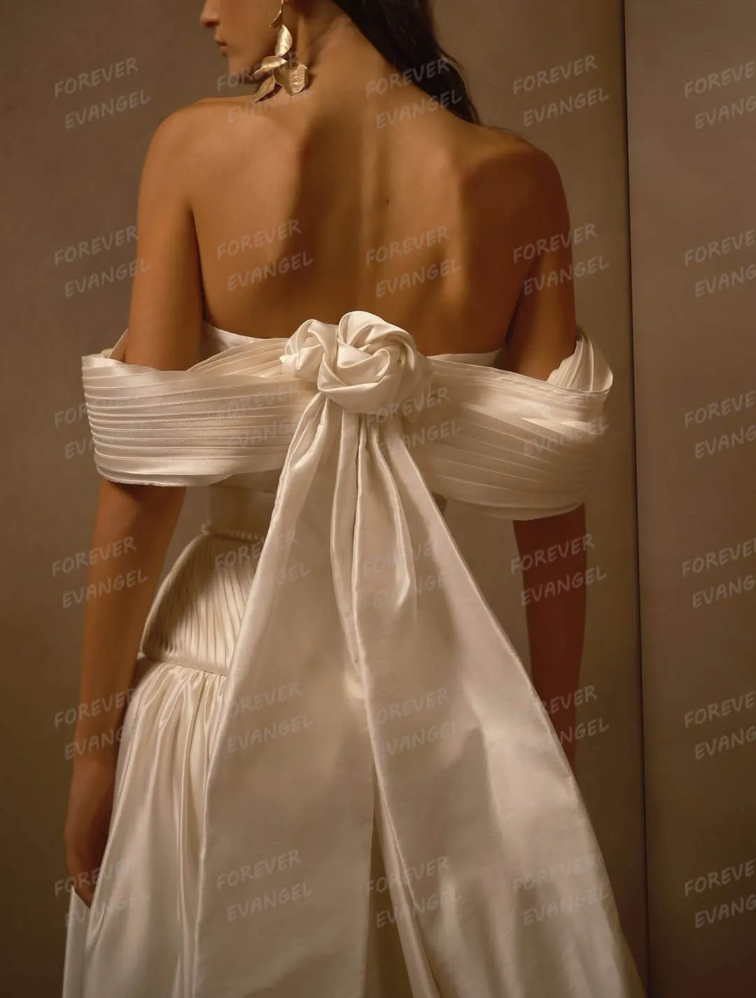 Eenvoudige A-lijn Trouwjurken Vrouw Sweetheart Off Schouder Backless Satijnen Bruidsjurken Prinses Aangepaste Vestidos De Novia