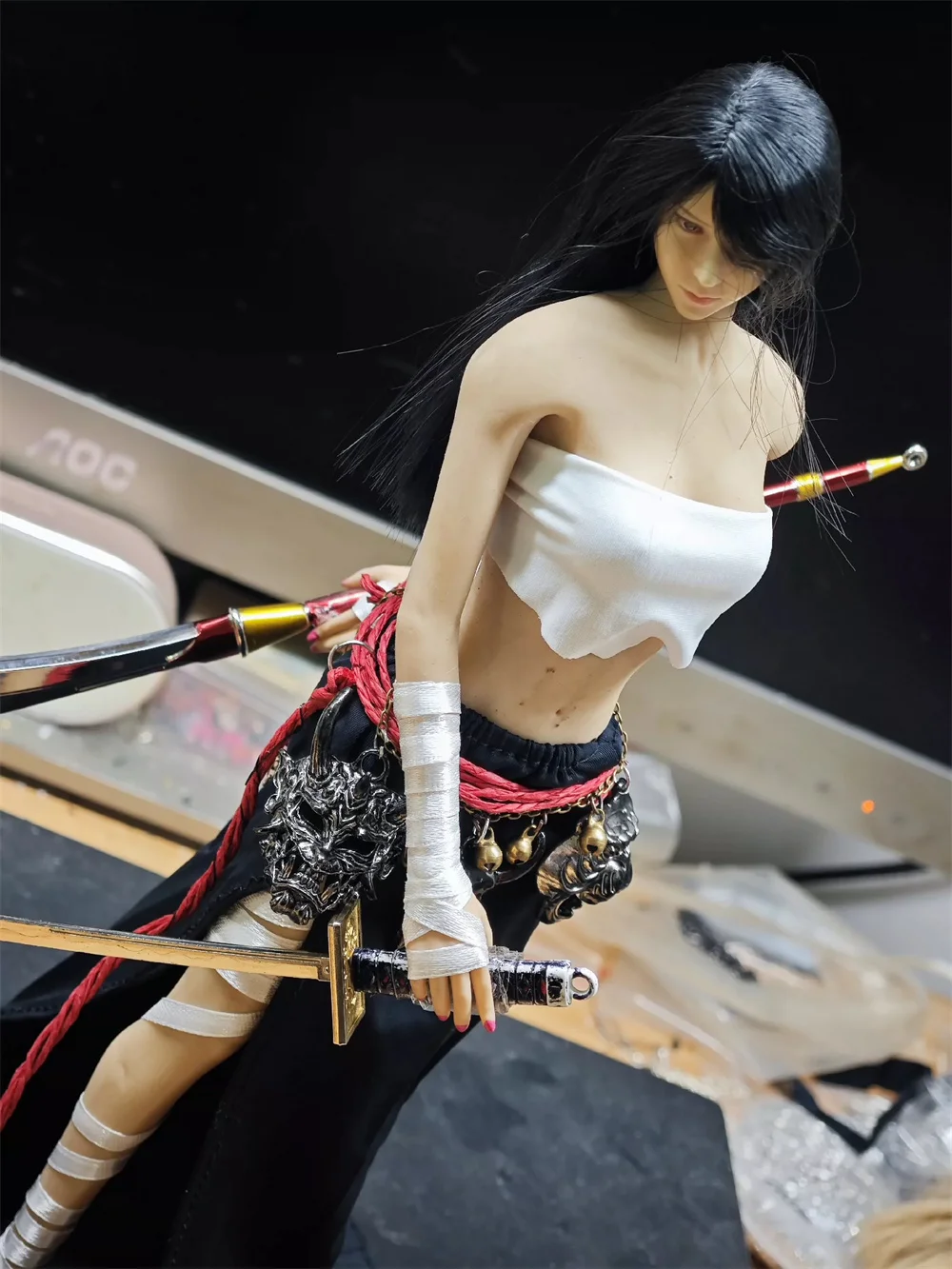 

[Без тела] Модный аксессуар для женщины-солдата в масштабе 1/6, включая пояс и мечи для 12-дюймовой экшн-фигурки, модель «сделай сам»