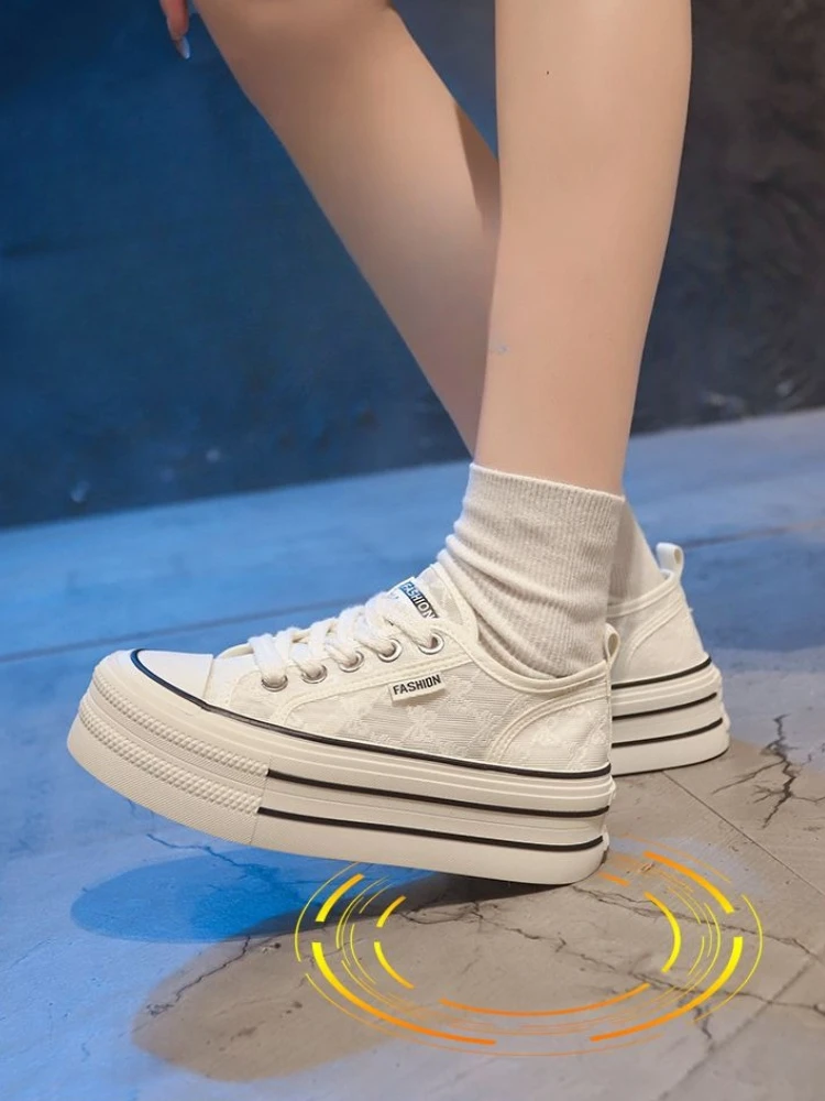 2026 New Women's White Platform Sneakers Thick Sole Breathable Mesh Trendy Summer Casual Skate Shoes Wedge Loafers