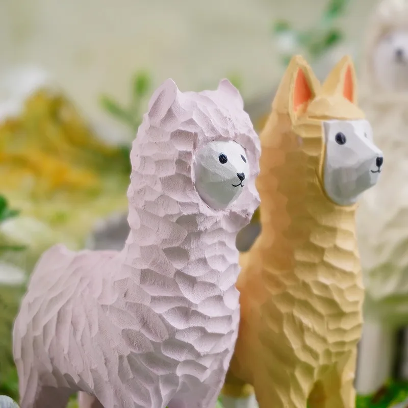 Nordic Cute Wooden Llama Alpaca Carving Figurine Handmade Animal Sculpture Home Desk Decor Birthday Gift Creative Craft Ornament
