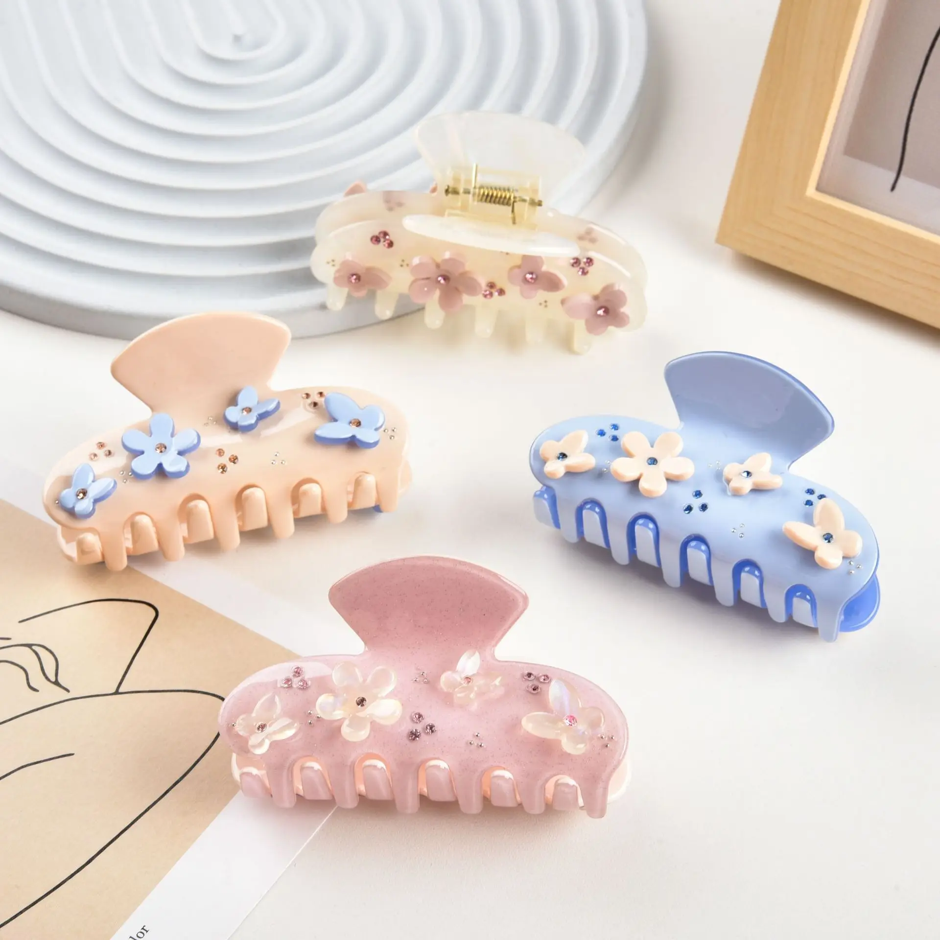 

BYL New Vintage Retro Sparkling Rhinestone Hair Claw Acetate Clip Claw Flower Texture Hairpin Hair Accessories for Women Girls