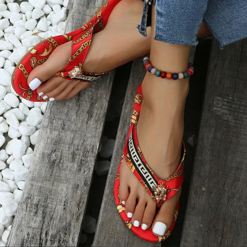 

Women's Slippers Summer Metal Button Slides Shoes Wedge Beach Sandals Women Outside Slippers Leisure Flip Flops Designer Sandals