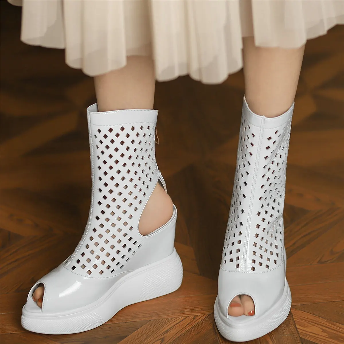 

2025 Platform Pumps Shoes Women Genuine Leather Wedges High Heel Gladiator Sandals Female Open Toe Fashion Sneakers Casual Shoes