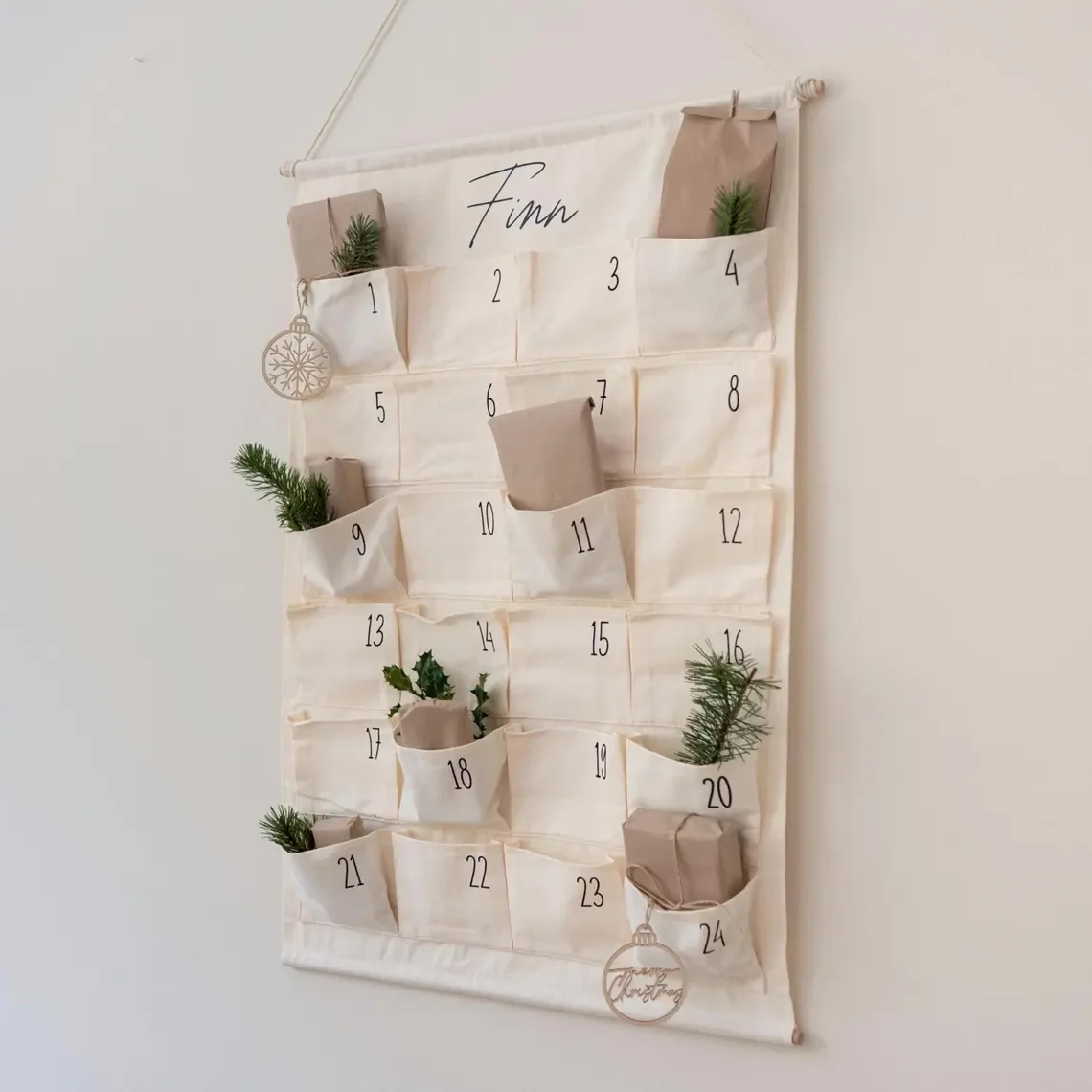 Personalisierter Adventskalender mit 24 Taschen für Kinder, Weihnachtsdekoration, Kinderzimmer