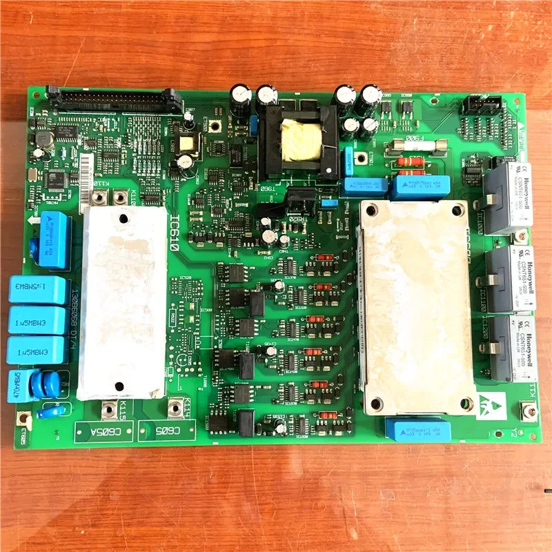 Parts are suitable for Danfoss inverter FC102-202-302 series 18.5-22 -30KW main power drive board 130B6068