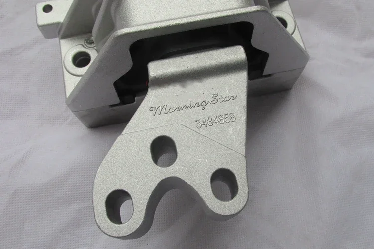 Engine mounting for Brilliance FRV FSV CROSS H330 H320 H530 V5 cushion rubber pad 3484858