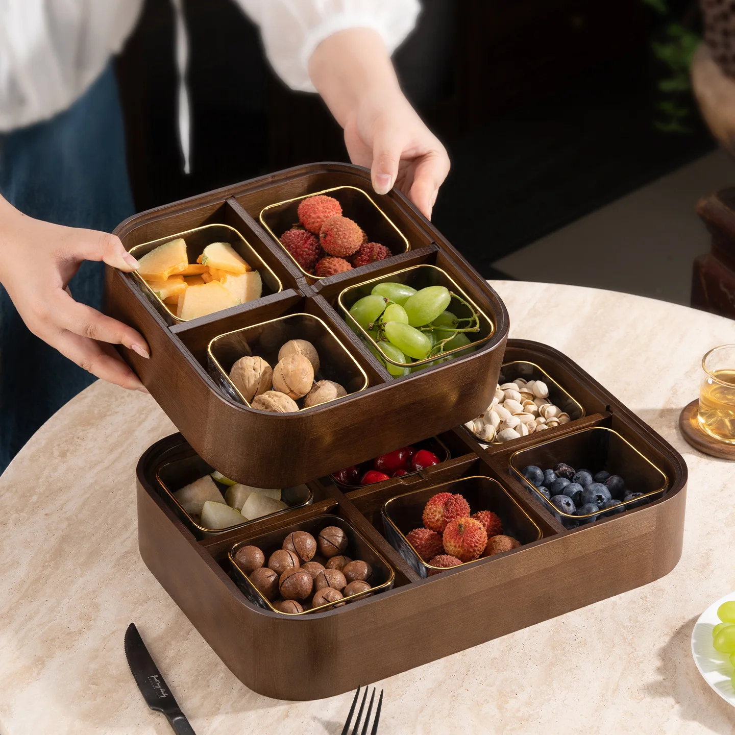 Solid wood dried fruit box light luxury with lid compartment storage box high-end nut snack fruit plate engagement ornament