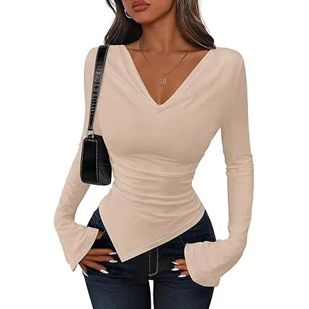 Tops asimétricos para mujer Camisas de manga larga Otoño 2025 Camisetas básicas ajustadas con abertura fruncida Camiseta de manga larga con cuello en V para salir