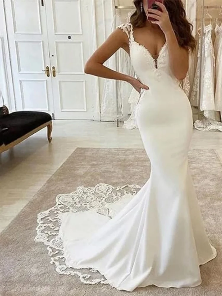 

Deep V-Neck Lace Applique Wedding Dresses Backless Mermaid Prom Cap Sleeves Evening Dress
