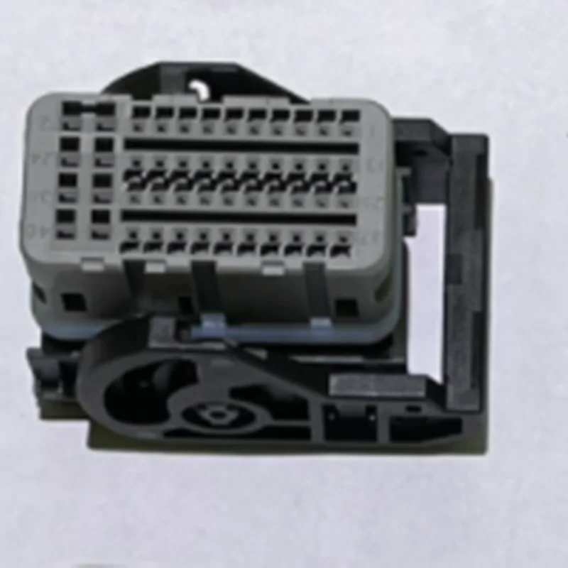 

original connector 2137492-1